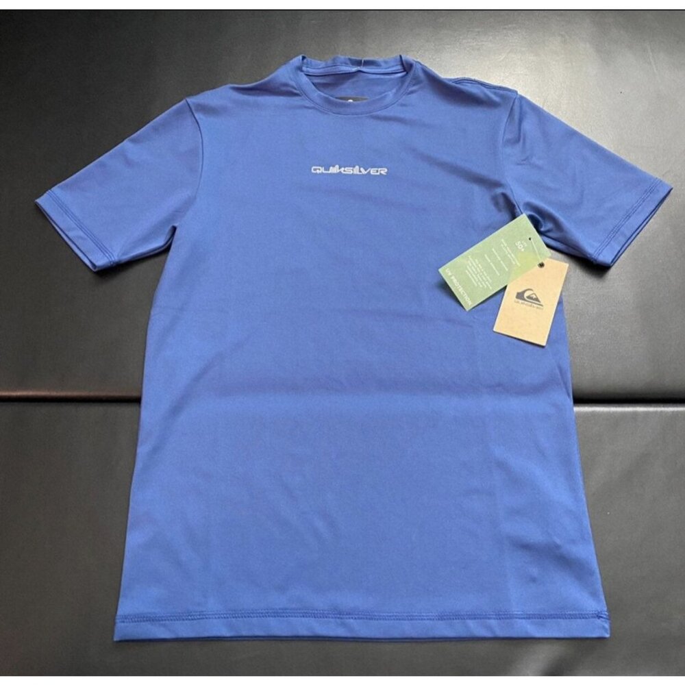 NWT Quiksilver Rash Guard Boys Youth Size Small